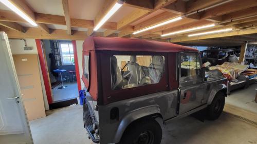 Confection d'une capote sur-mesure LAND-ROVER DEFENDER